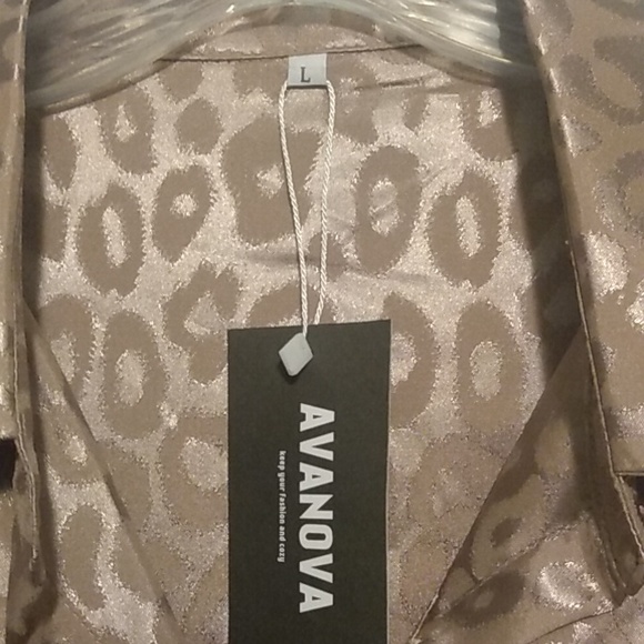 SOLD-Avanova Satin Leopard Button Down Shirt Size L - Picture 2 of 5